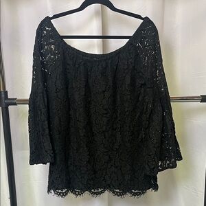 Chaser women’s off the shoulder bell sleeved Black Lace Blouse size large